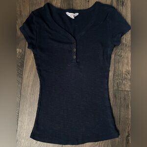 No Boundaries Ribbed Navy V-Neck Fitted Buttoned Tee